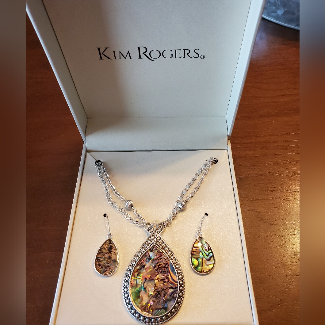 Kim Rogers Silver Tone Abalone Inlay Teardrop Necklace Earring Set 22$